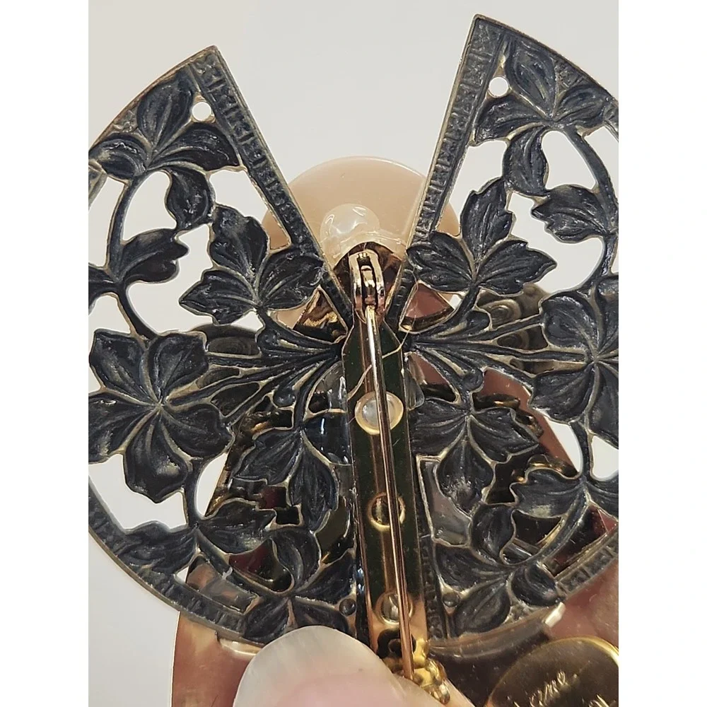 Vtg 90s Jane Davis 1996 AOL Angel Brooch Pin Faux Pearl Butterfly Filigree 2.75